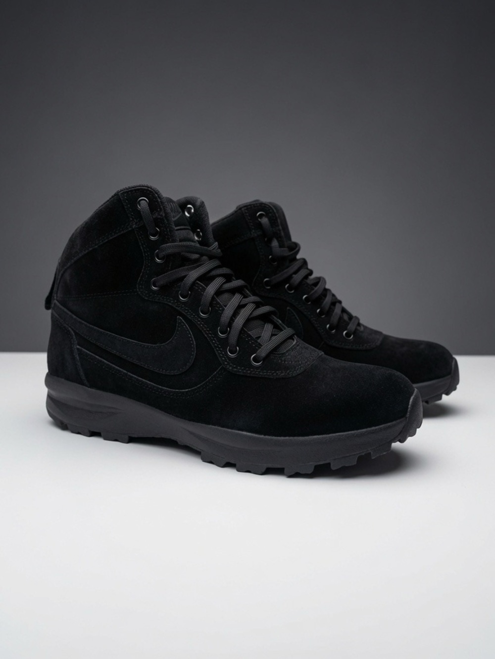 Nike Black Men's High-Top Outdoor Boots